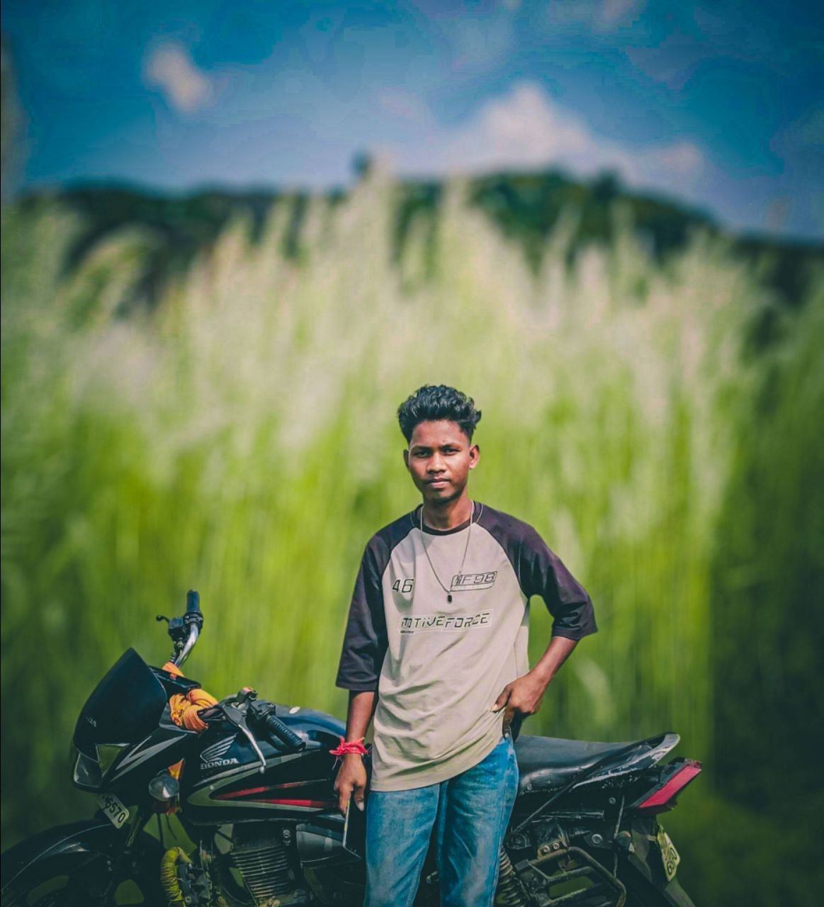 Post by ♡ 𝚂𝚄𝚁𝙰𝙹 ♡ 𝙾𝚁𝙰𝙾𝙽 on Bideo