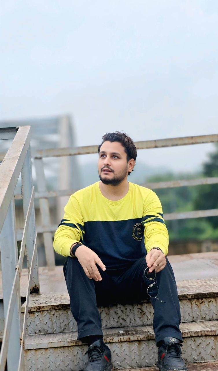 Post by Mr Dildar vlogs on Bideo