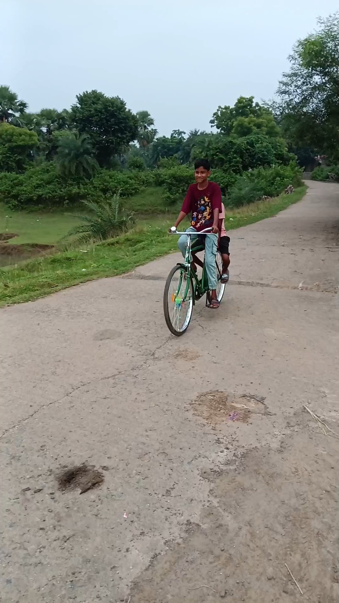 Andha bahra se pata poochhne Gaye top