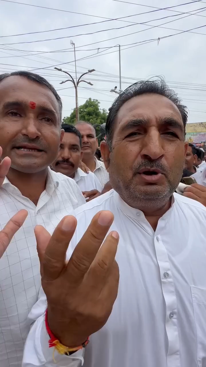 सांचोर नगरपालिका चुनाव में भाजपा का बोर्ड बनने पर कार्यकर्ताओं में खुशी का माहौल।