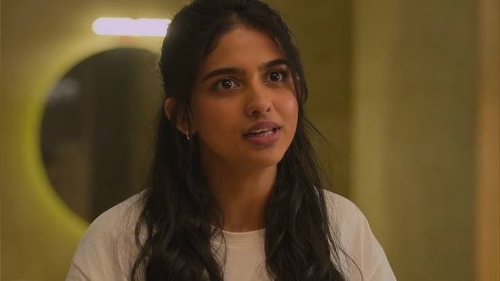 Sare pool khol di heroine ne