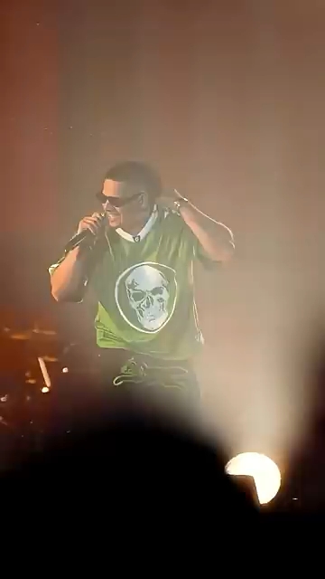 Dhanda Nyoliwala live performance song