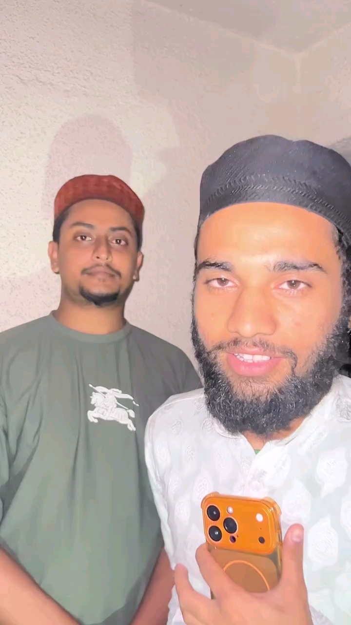 Huzur Gulzar millat