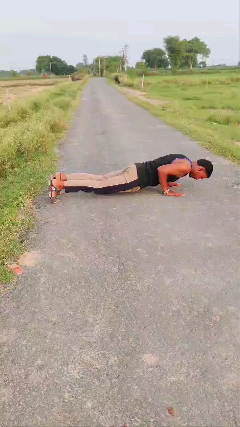 Ek ladki ki editing video hai