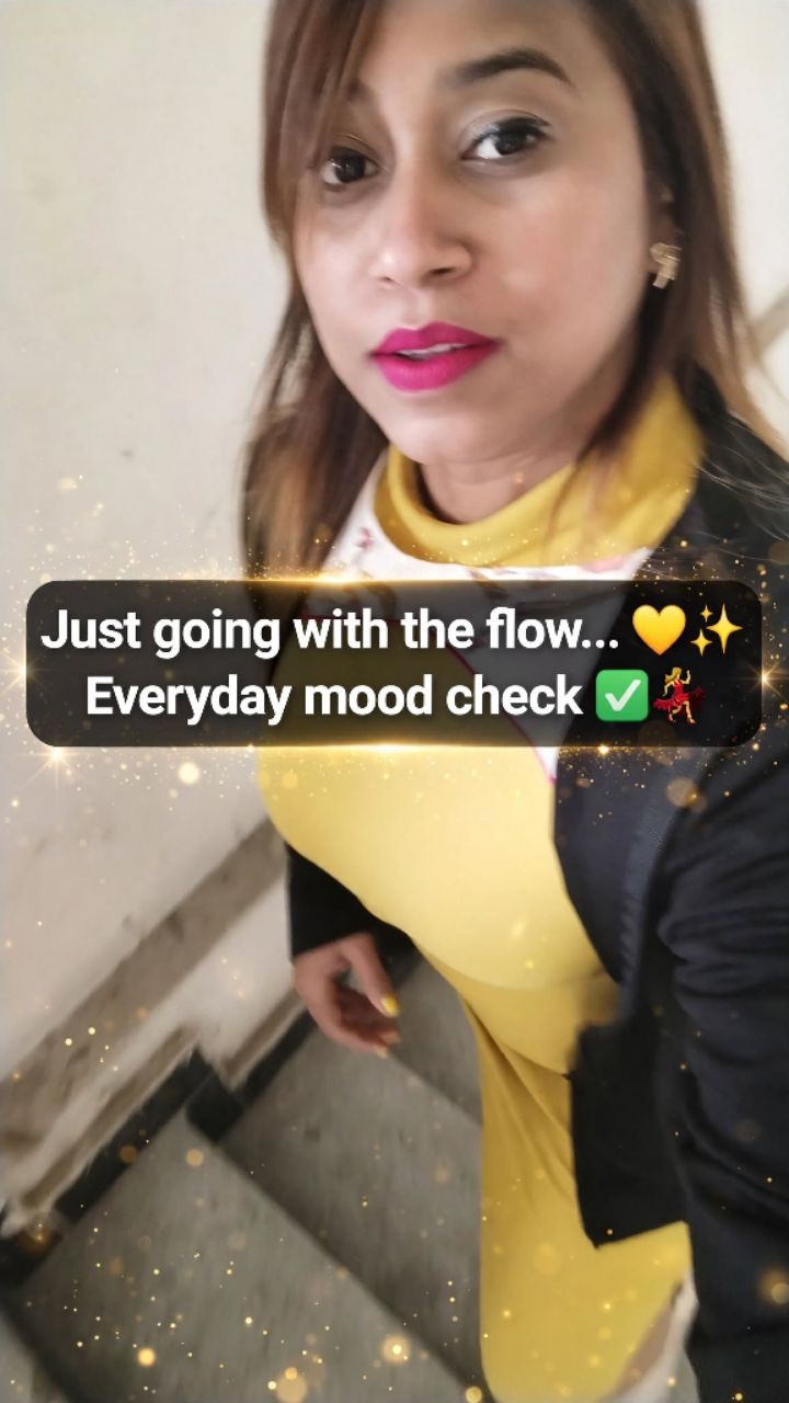Walking into the day like... 🚶‍♀️💨
Little moments, happy heart 💛😊