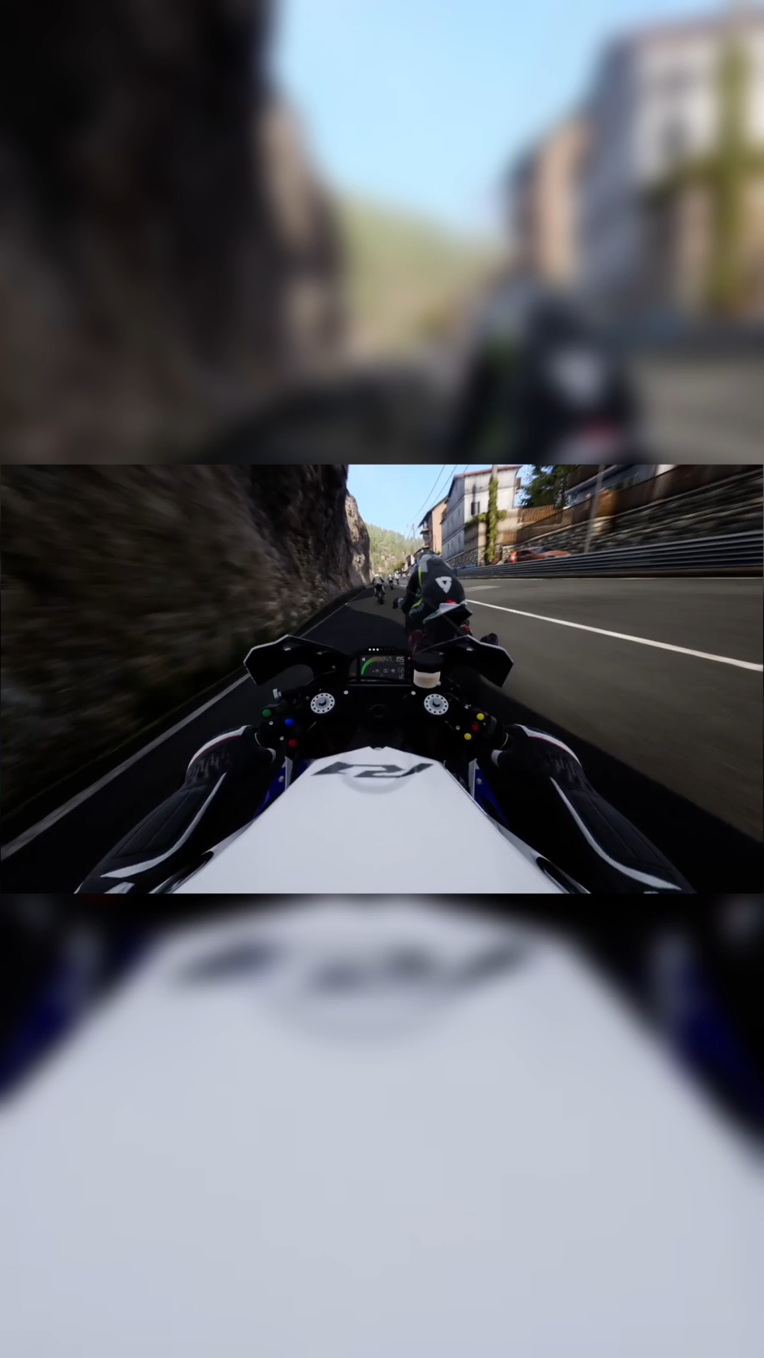 Yamaha YZF R1 Vs 11 Superbikes Part 2