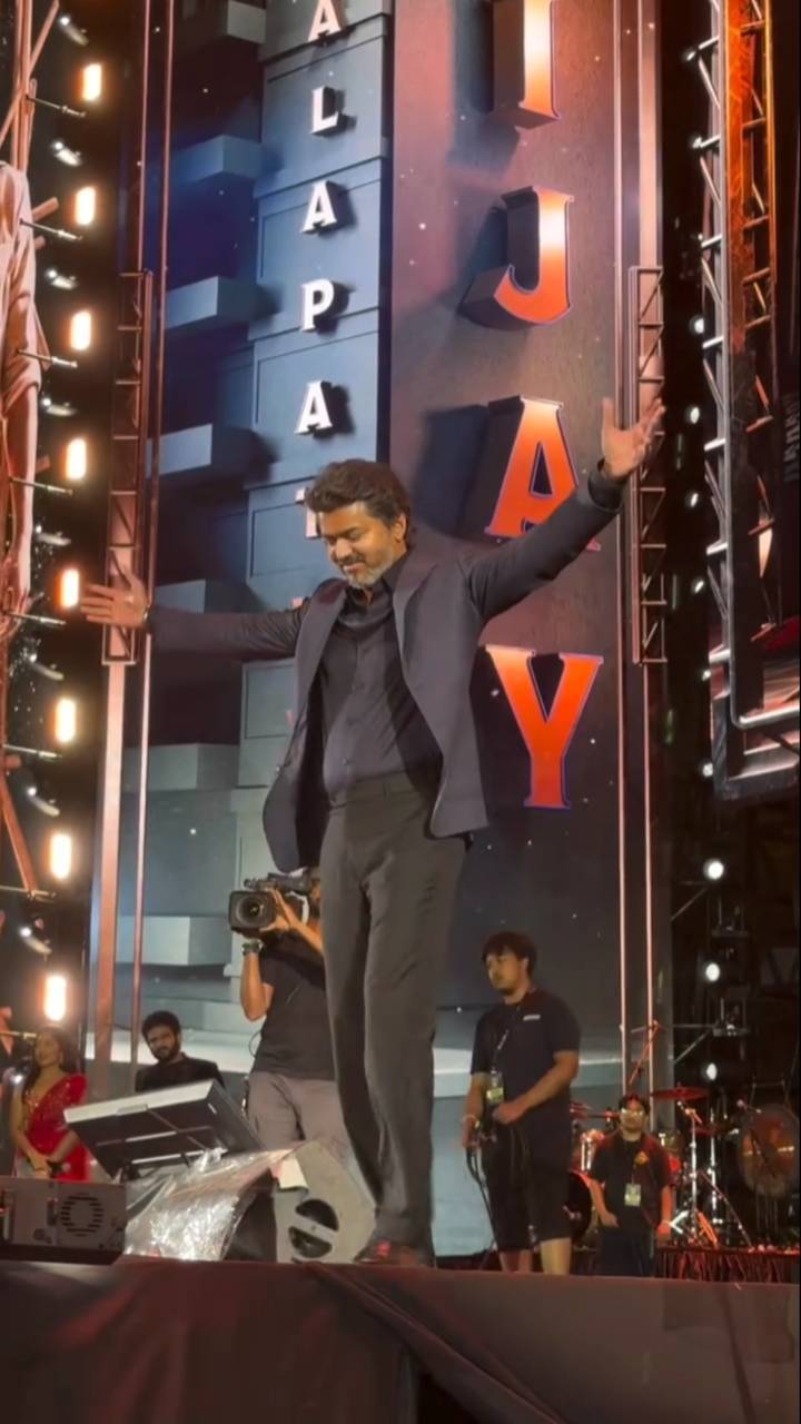 CM vijay thalapathy