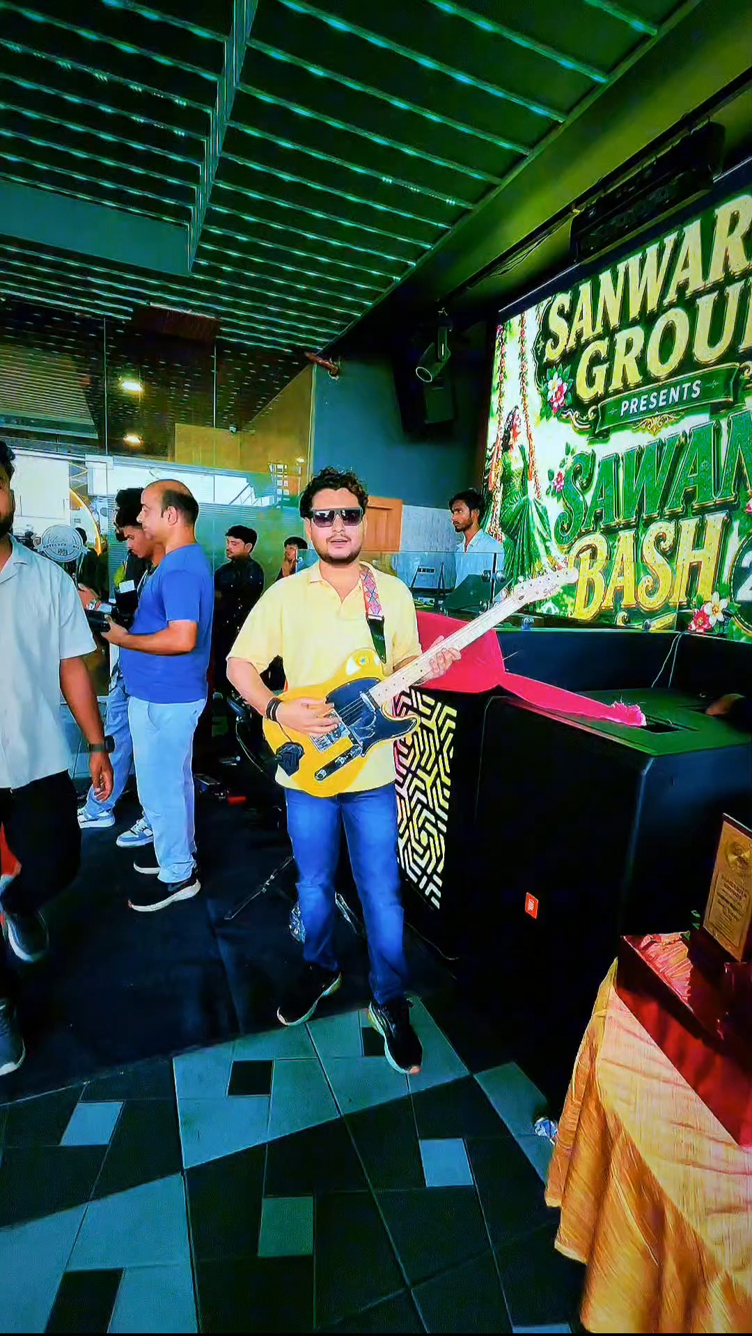 Sapno Main Aya guitar hath Mein 😊 like 👍
