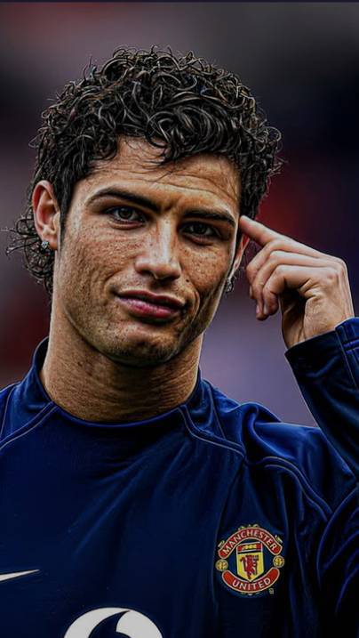 😱 0.001% IMPOSSIBLE JUMP! CR7 Destroyed Gravity Here 👑🔥 #CR7 #Ronaldo #Viral #Bideo