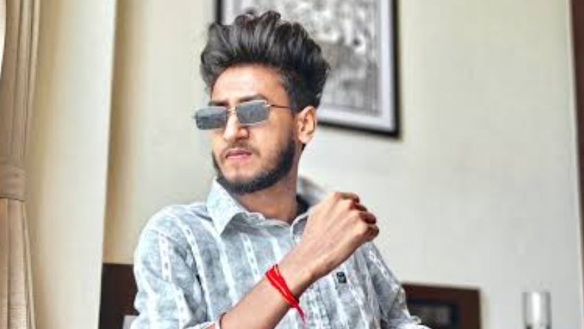 😂
यहाँ आपको मिलेंगे मजेदार कॉमेडी वीडियो, फनी मोमेंट्स, देसी कॉमेडी, दोस्ती वाली मस्ती और हँसी से