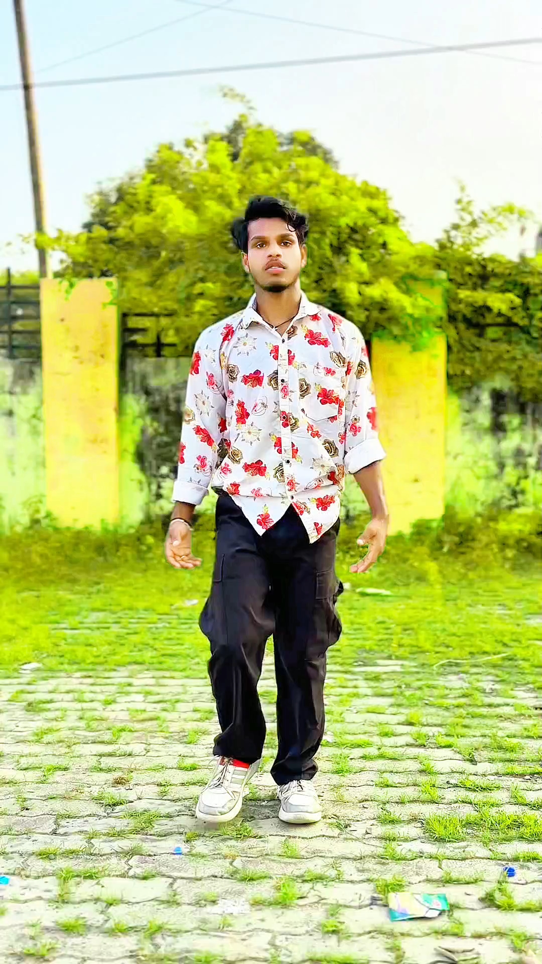 Bhatar milal Lola lahar lute Tola 😜
