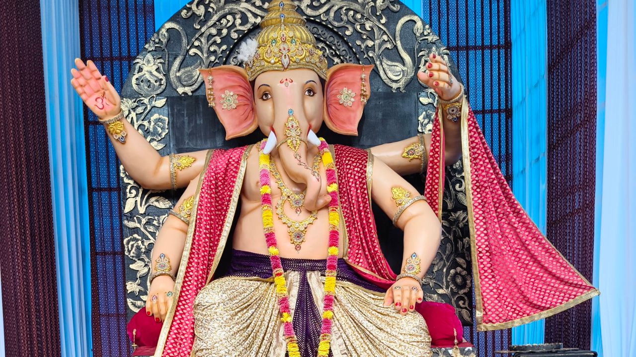 Ganpati bappa morya 🙏💐 Betul JH College Ka Raja 🙏
