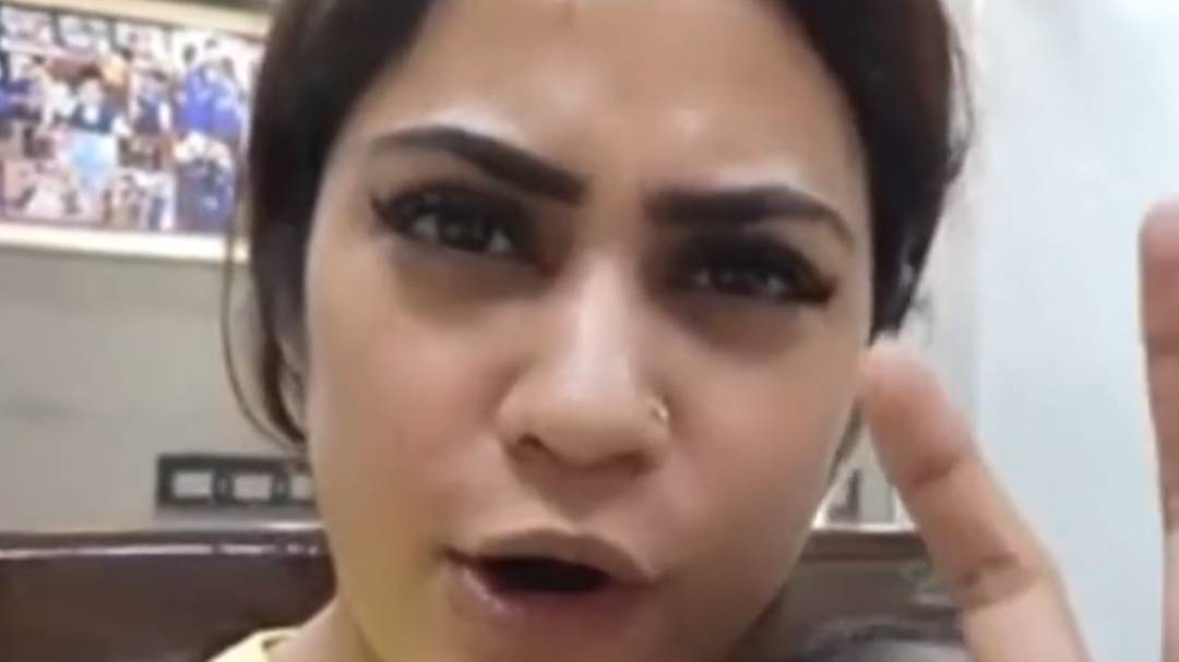 Kritika malik# Ruder malik
