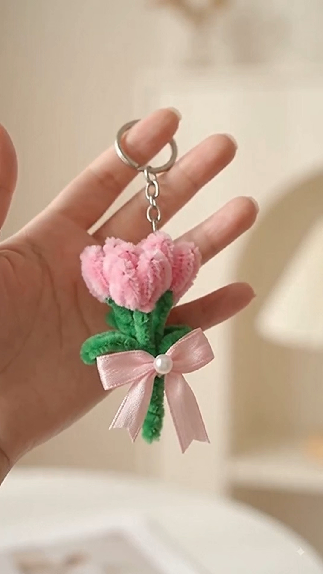 Beautiful Tulip keychain 🌷