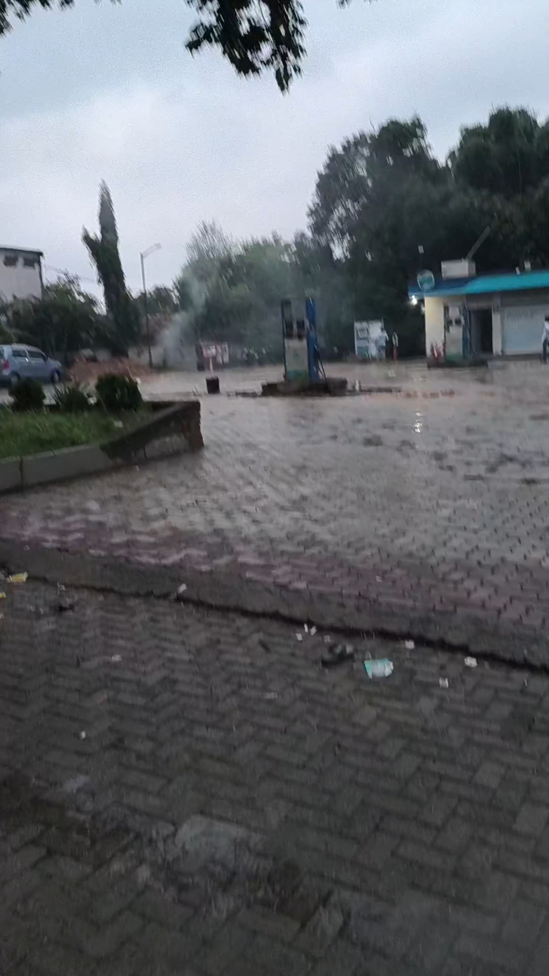 Petrol pump ke generator mein lagi Aag