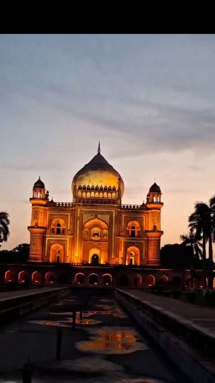 The evening lighting of monument