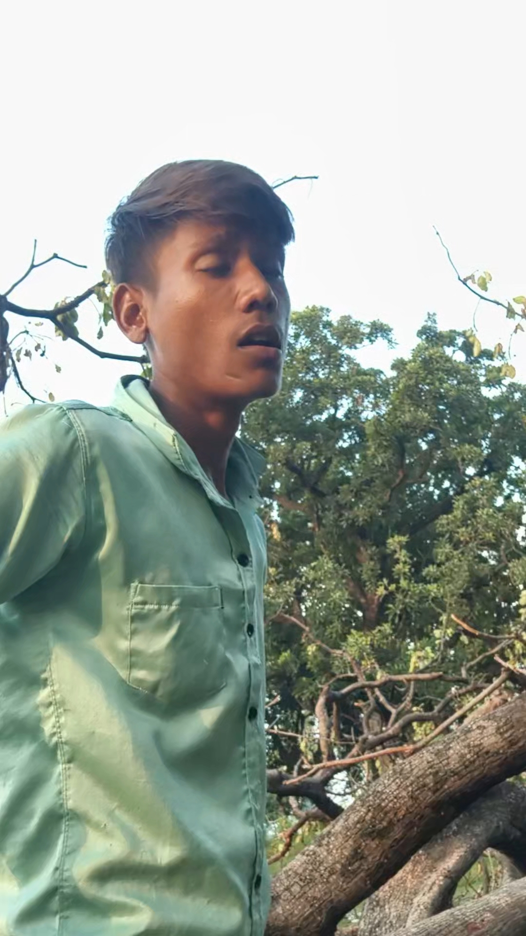 Kitne Dino ke Baad Hai Aayi sajna raat milan ki#song#siging#shorts
