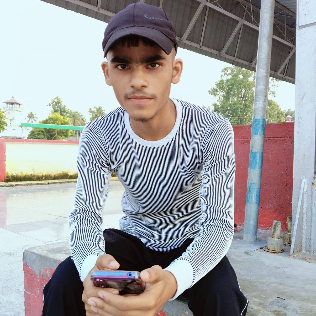 Pritam prajapati000 on Bideo