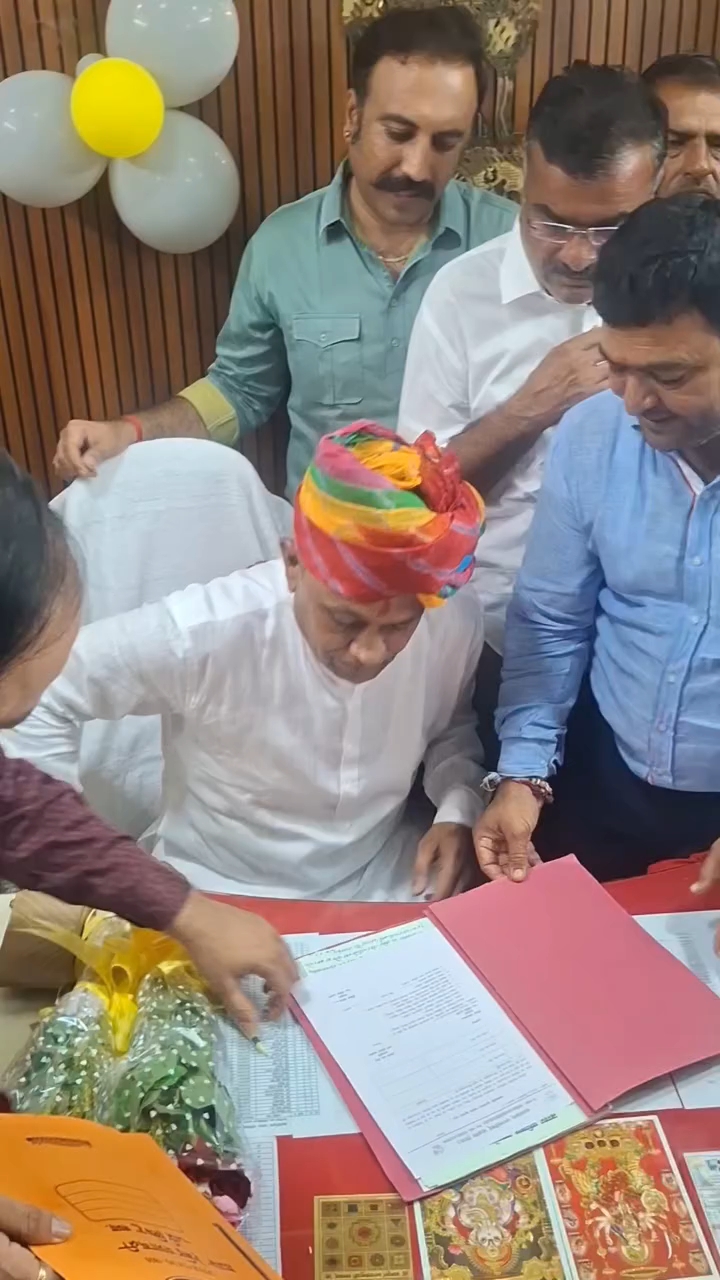 नगर परिषद बाड़मेर के सभापति गौतम बॉबी ने ग्रहण किया पदभार | स्वागत समारोह में दिखा उत्साह