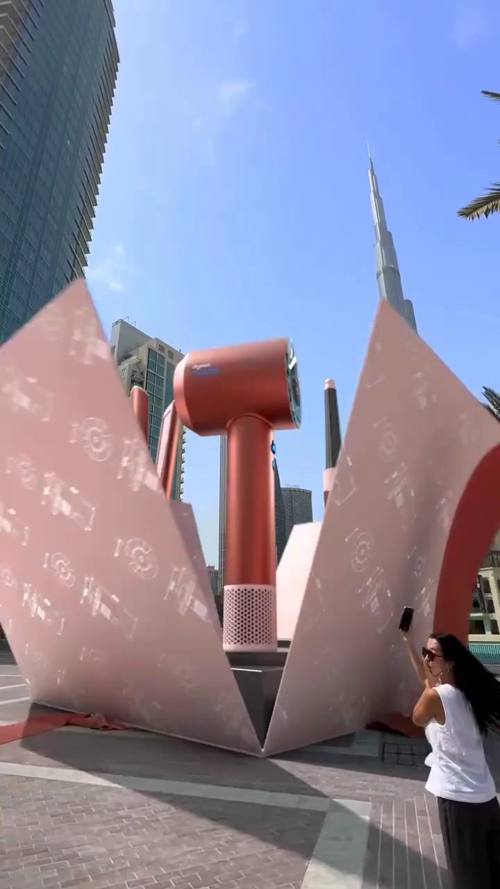CGI of hairdryer