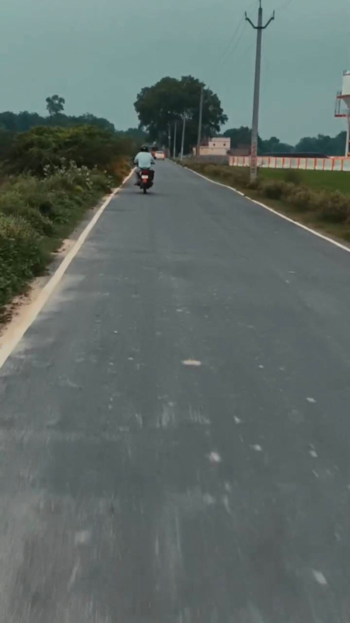 Highway Ride & Good Vibes 🏍️✨ | Peaceful Bike Riding Status
@bideo @Tech_bideo99 @Bideo_tm_shportr