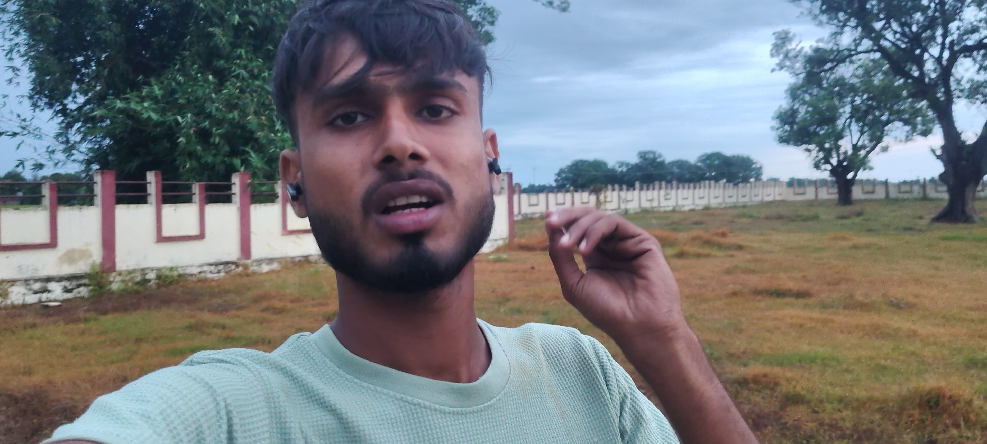 Bahut achcha Mausam hua Hai
