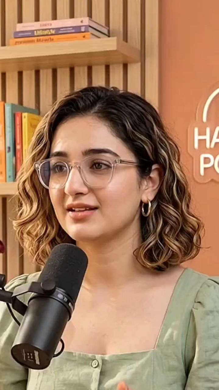 तुम ऑनलाइन तो हर रोज़ आते हो... 💔
