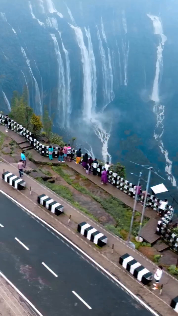आप देख sakte he waterafoll