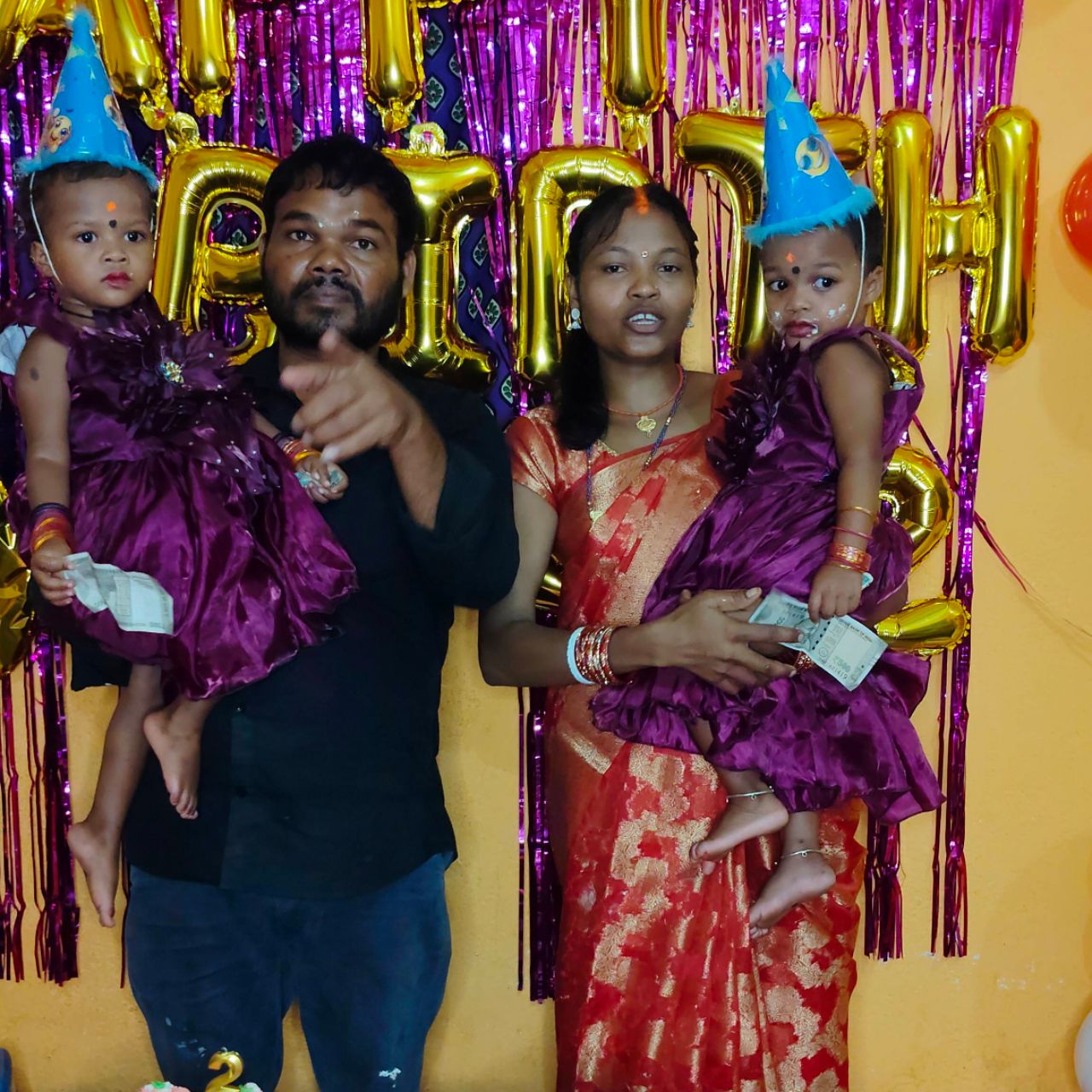 Anuj munda vlogs on Bideo
