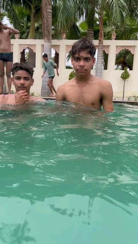 Pani ki video