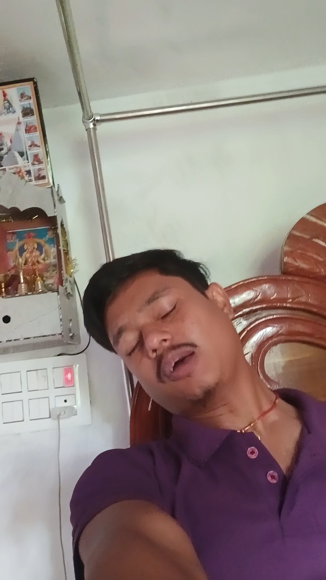 Pahli bar camera per khul kar bola hai