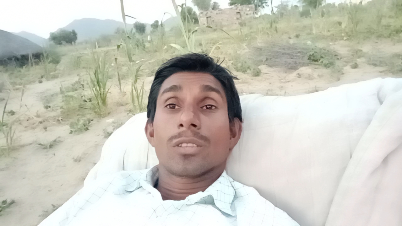 आज देखो नजारा हमारे घर के पास खेत में