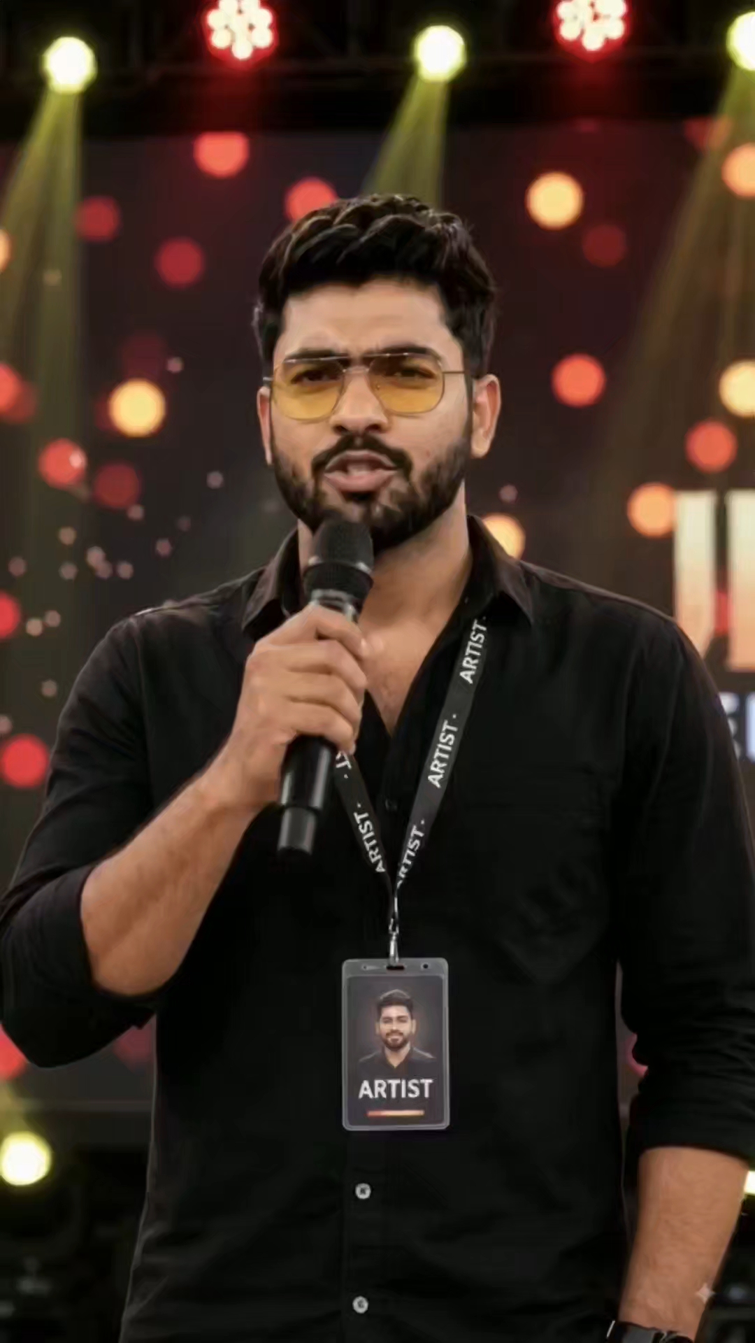 सुन मेरे भाई हम दोनों को इतनी मेहनत करनी इतनी मेहनत करनी है ताकि ये दो कौड़ी के लोग भी कहे
