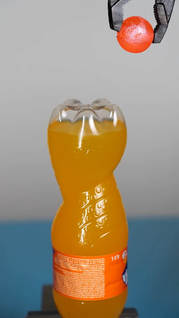 04 October 2026