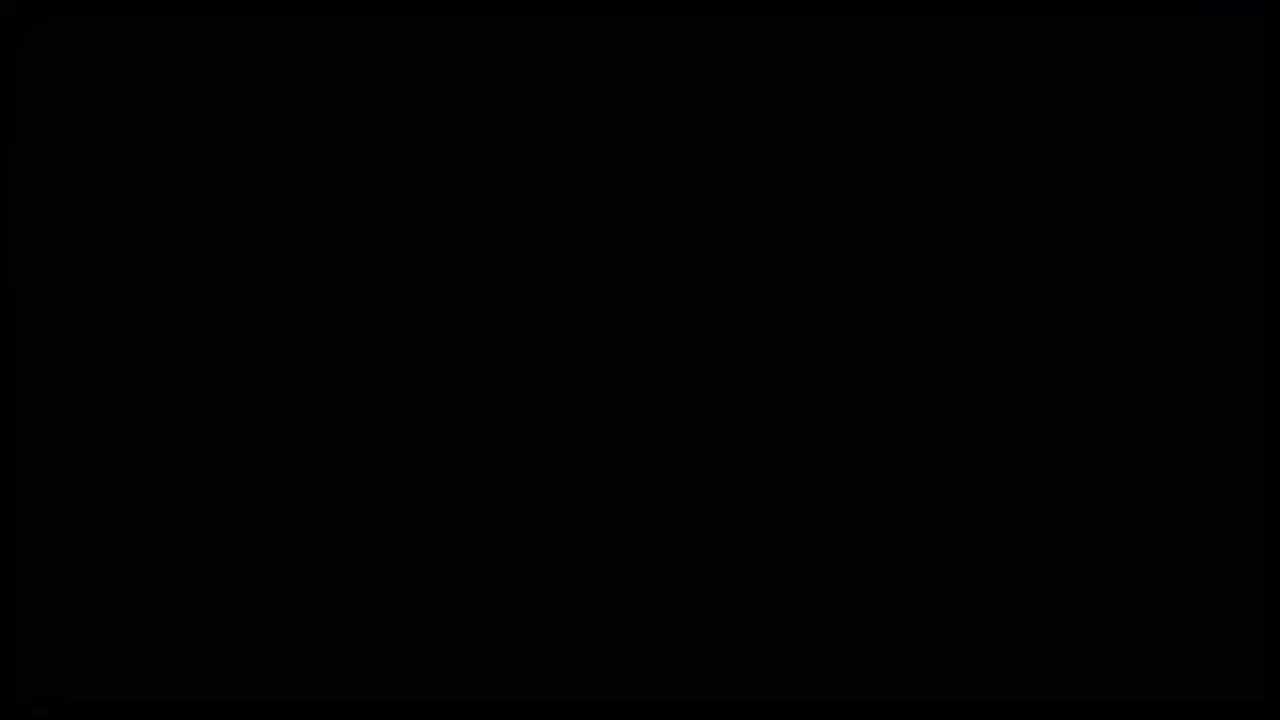 Ye ek cinematic monsoon-style video hai, jisme baarish se pehle ka maahaul dikhaya gaya hai. Shuru m