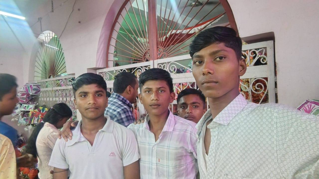 Mela me masti time