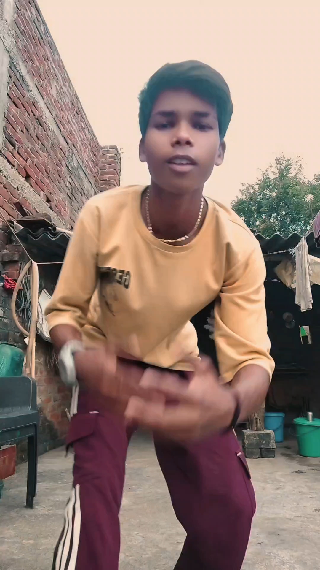 Follow me 🙏🥹