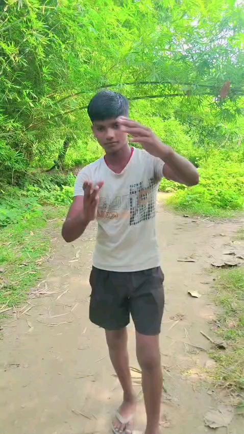 😂 चीन से कराटे सीखकर आया मंकेश! रामपुर गाँव में बच्चों को सिखाने लगा कराटे 🤣🥋