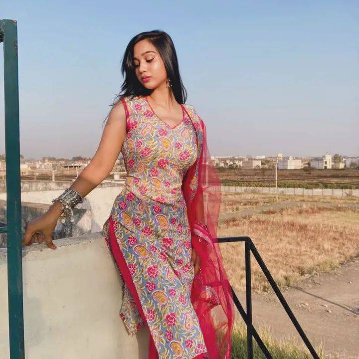 Sonu_kumari on Bideo