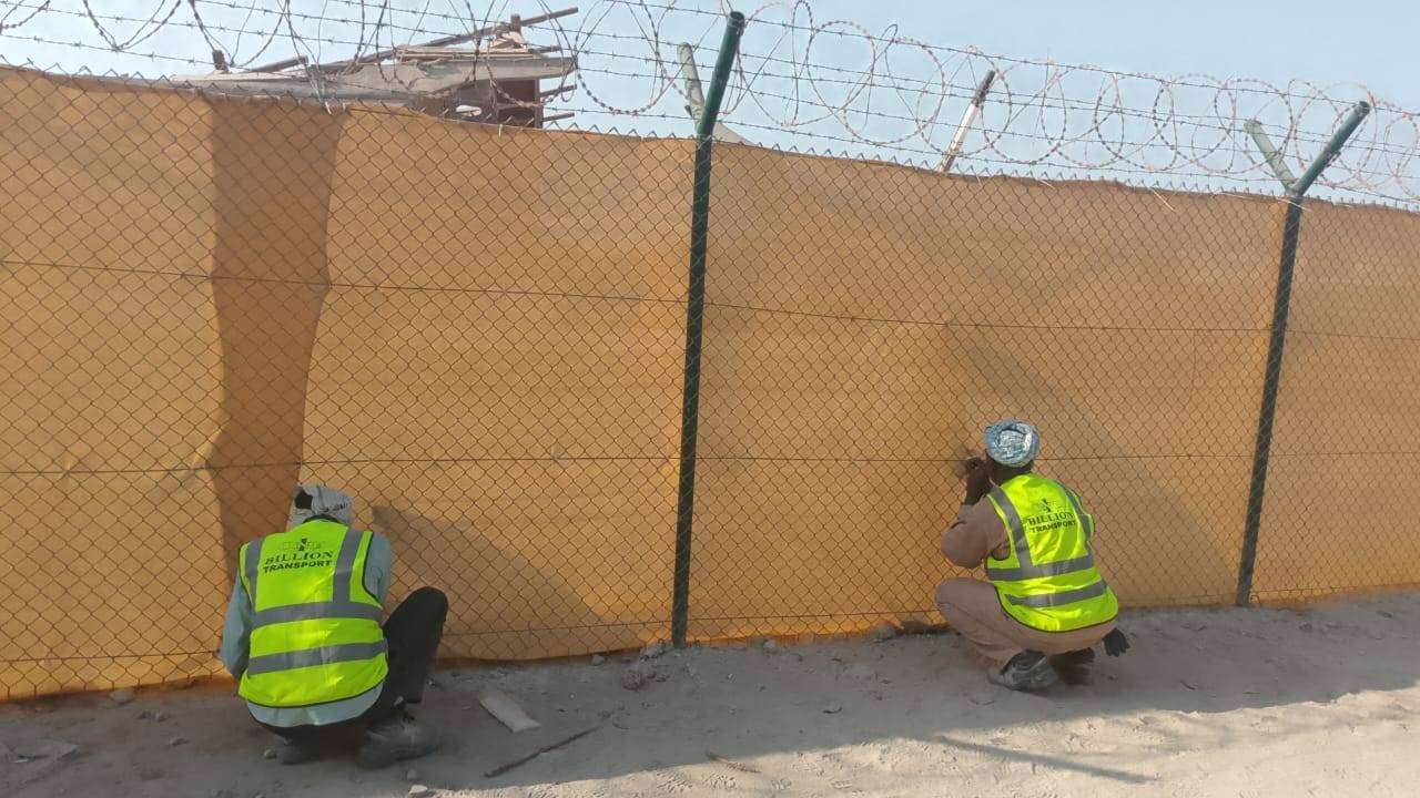 Dubai work lok please 🥺