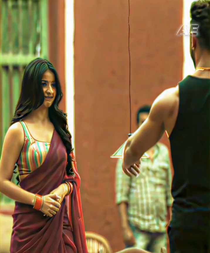 चुपके से ले गया उसे बांहों में उठा कर ❤️ | Romantic Scene Status