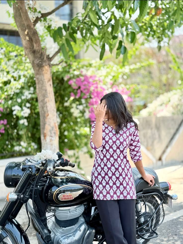Post by aisha official on Bideo