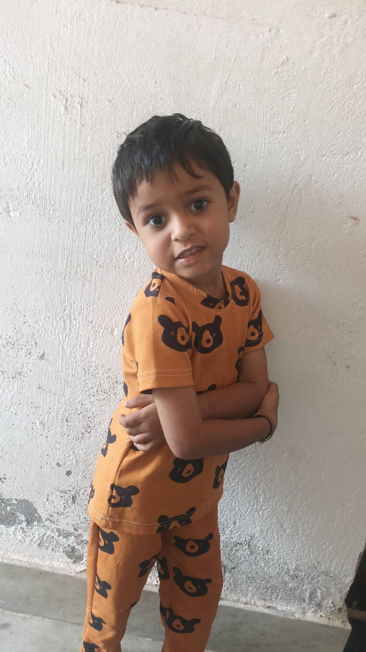 Cute baby 🐥🍼