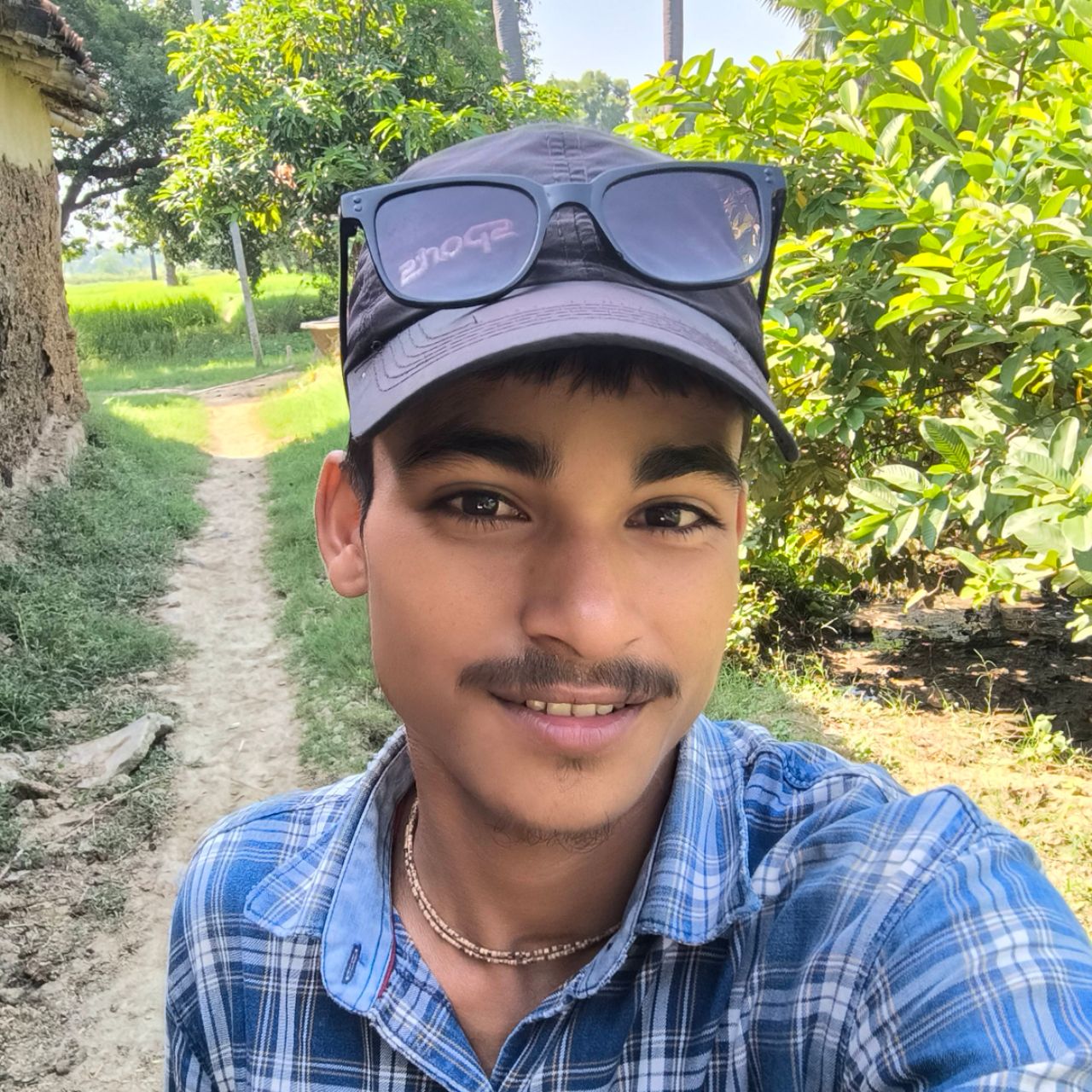 Nirbhay Kumar on Bideo