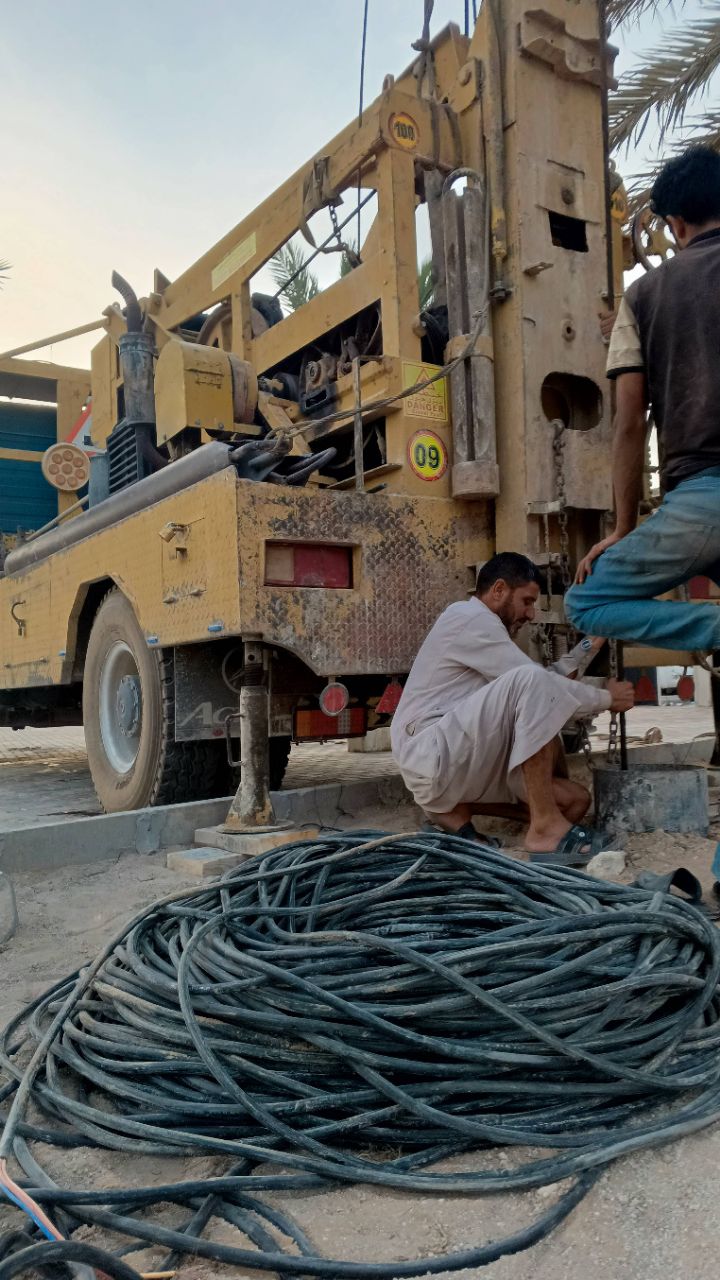 मजरे में क्या हो गया? 😱 टूटी पाइप निकालने पहुँची मशीन! 🚜🇸🇦