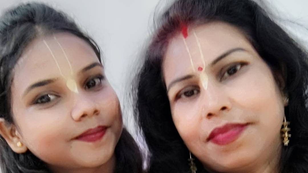 Kuchh khushiyon ke pal apni beti ke sath 🥰💗🥰