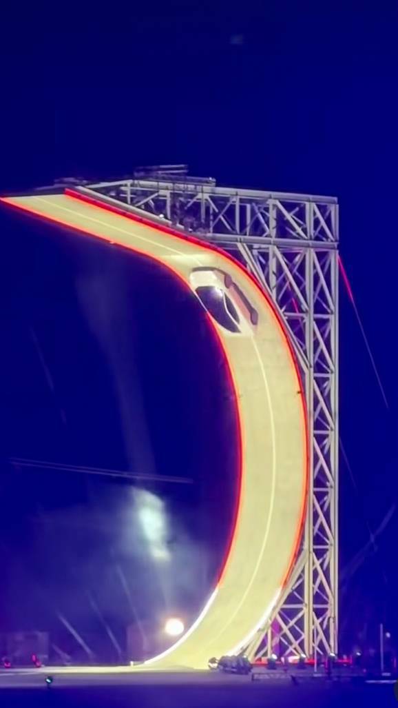 Flying car #elonmusk #viral #flyingcar