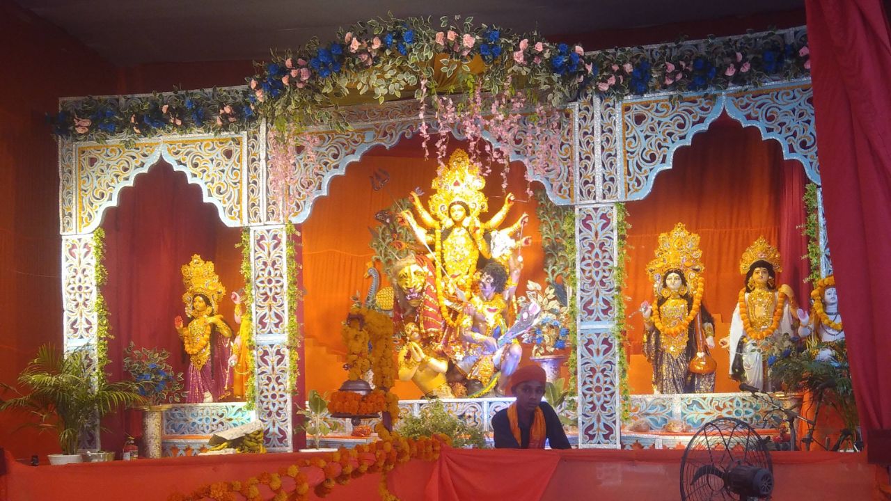 औराई के कशिरा चिल्ड्रेन स्कूल में अखंड ज्योति क्लब द्वारा आयोजित माँ दुर्गा पंडाल की सुंदर झलक#aurai