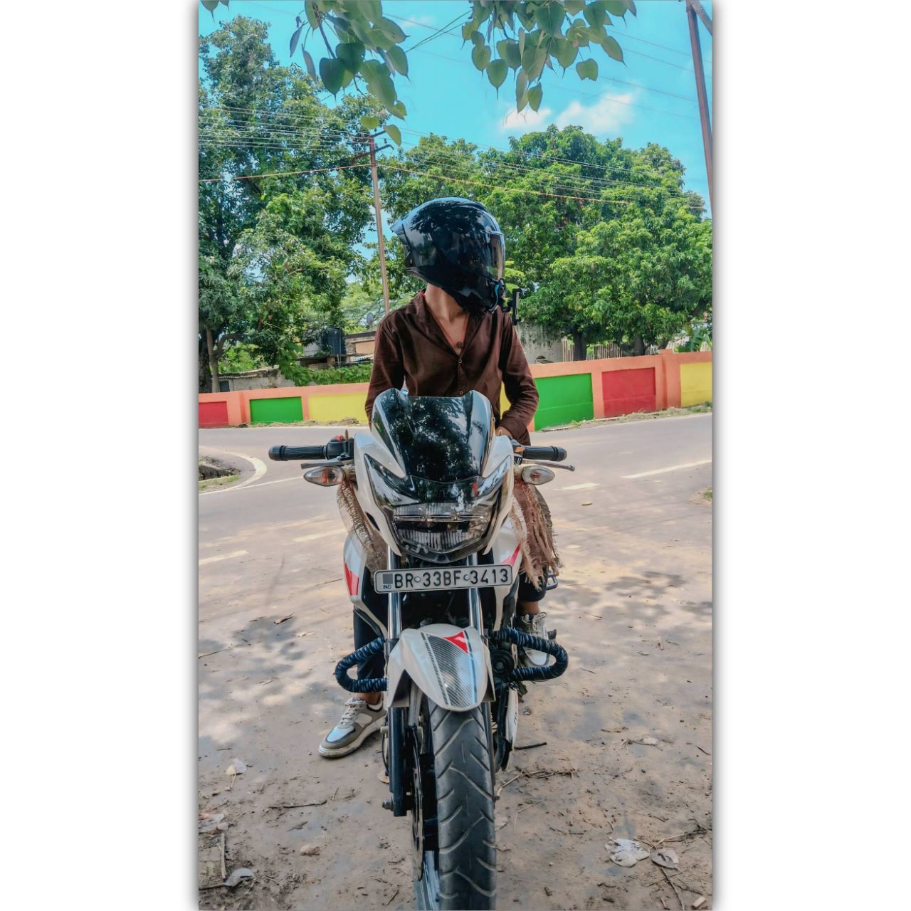 Rider rishu on Bideo