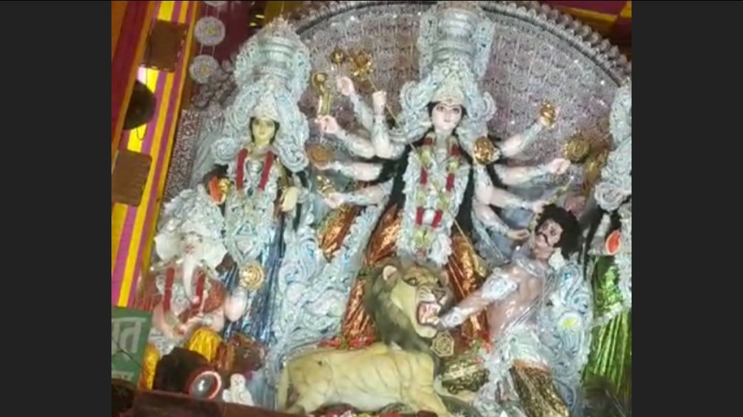 Durga Puja mein Mata Rani ke aur Sundar Pratima ka darshan Karen #viral video